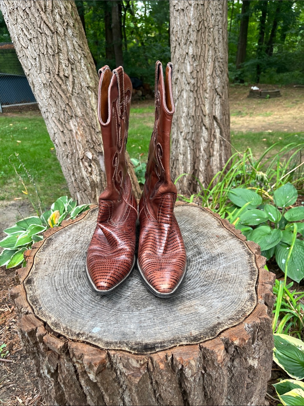 Nine West women’s Western Brown Leather Cowboy Boots with Embossed Stitching - Picture 8 of 11